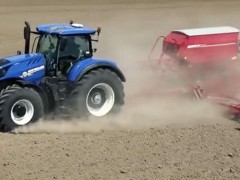 新一代紐荷蘭100-620馬力拖拉機(jī)